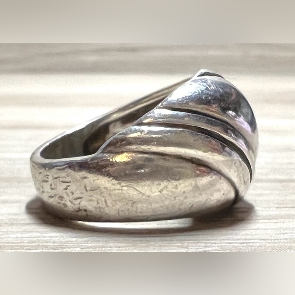 Vintage Designer Signed Kabana Sterling Silver Smooth Wave Dome Ring, Size 6.5 - Picture 5 of 11